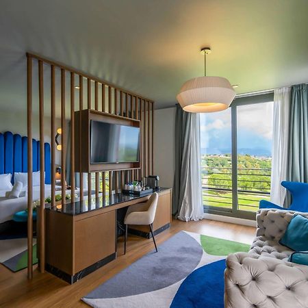 Dolce By Wyndham Barcelona Resort Sant Esteve Sesrovires Exteriér fotografie