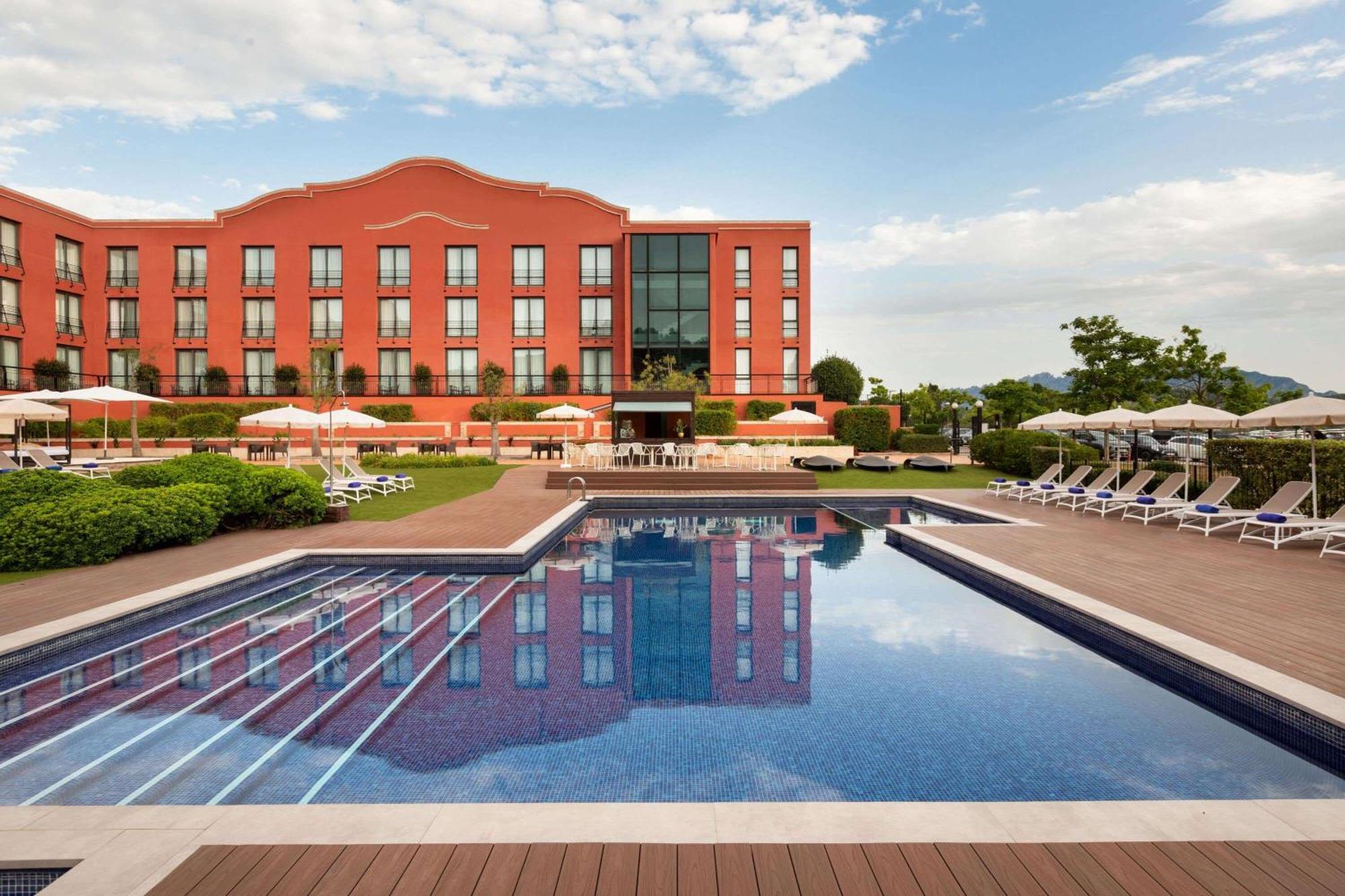 Dolce By Wyndham Barcelona Resort Sant Esteve Sesrovires Exteriér fotografie