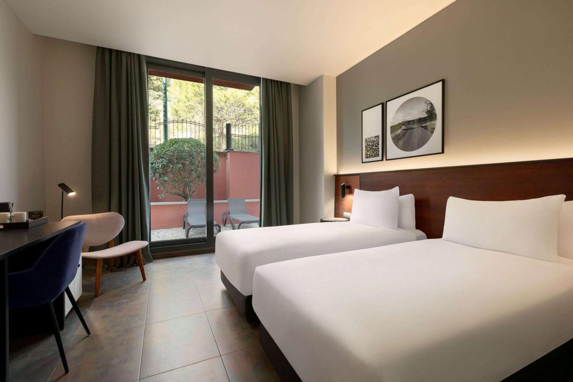 Dolce By Wyndham Barcelona Resort Sant Esteve Sesrovires Exteriér fotografie